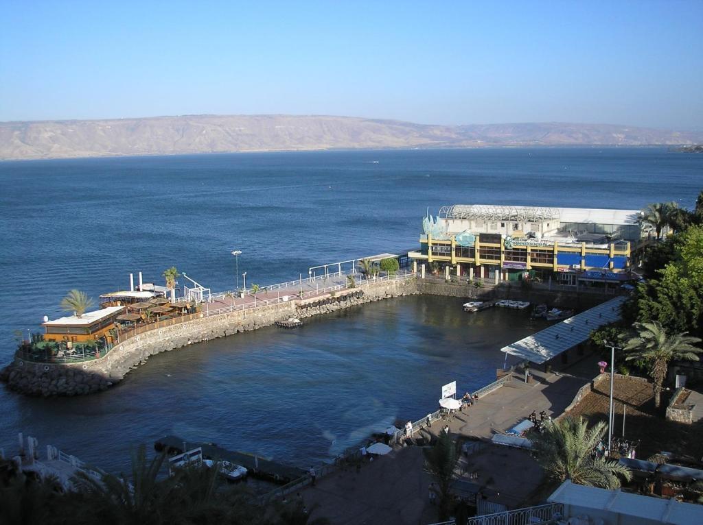 Aviv Hostel Tiberias Eksteriør bilde